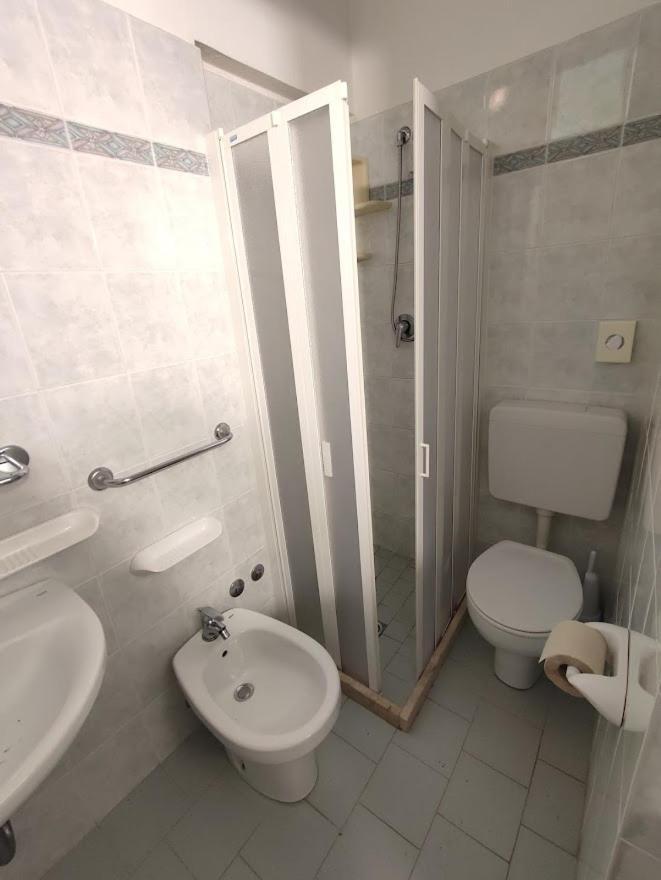 Hotel Athena B&B Gabicce Mare Exterior foto